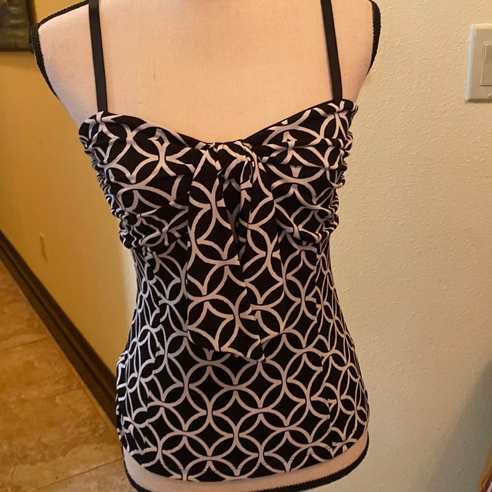 White House black market blouse